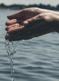hands-water-poor-poverty